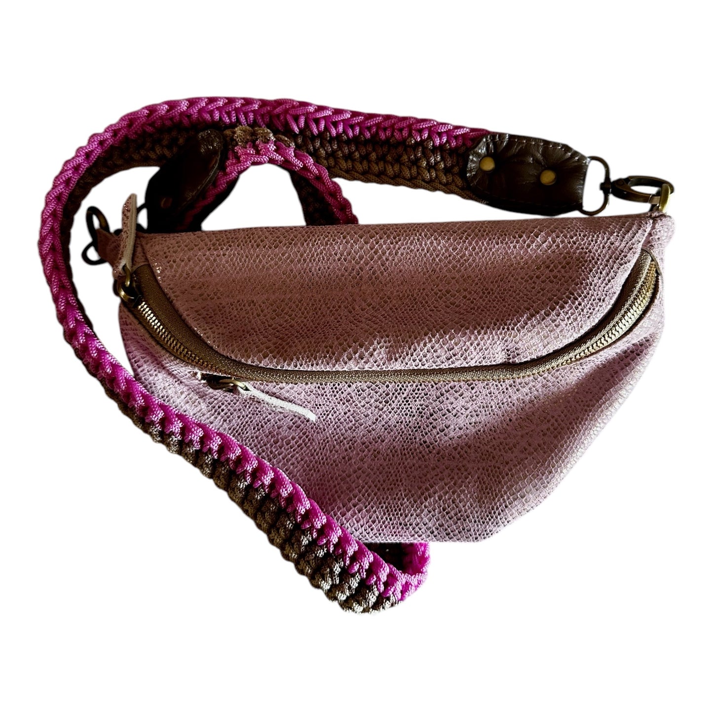 EN CUIR
